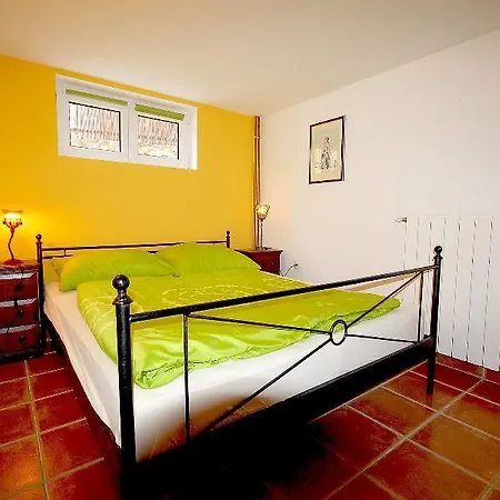 Hotel Malnar Emira - Three Bedroom Pinezici (Krk)