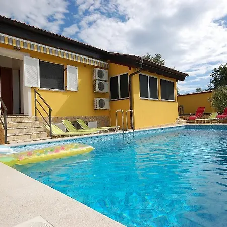 Hotel Malnar Emira - Three Bedroom